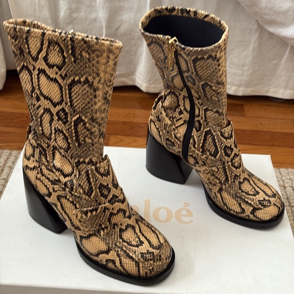 Chloe Adelie python-effect leather ankle boots size 39 gorgeous nwot - Picture 5 of 10
